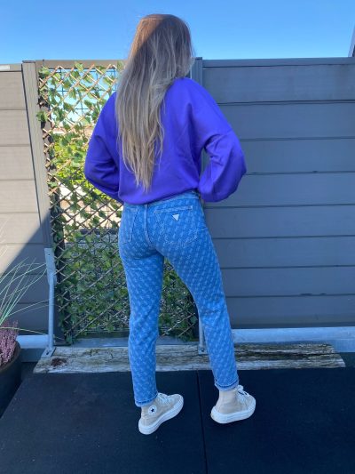 GUESS Jeans logo Spark